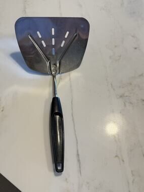 Vtg Foley Curved Stainless Wide Slotted Spatula Turner Flipper Black Handle